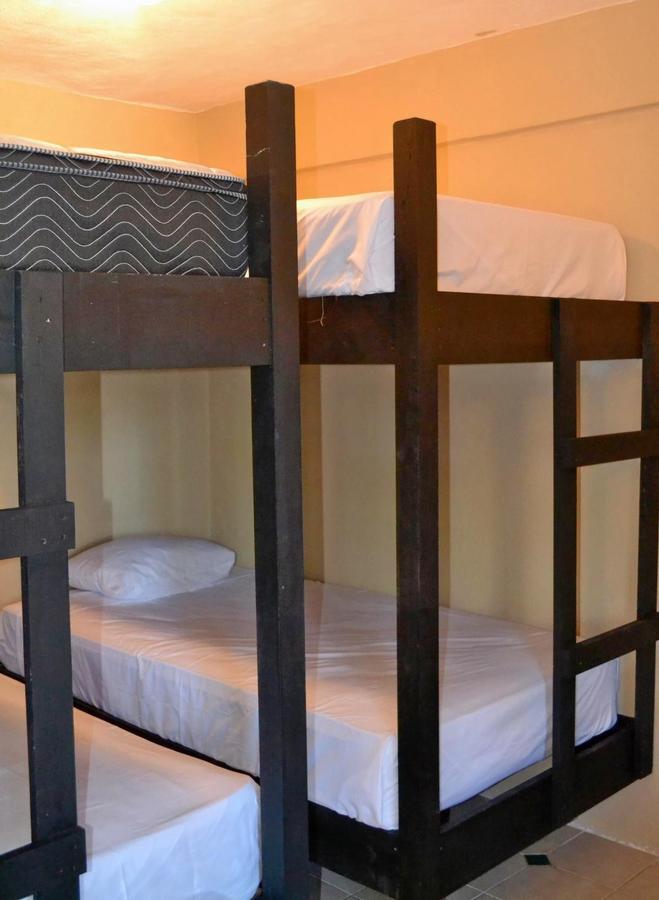 Deja Hostel Плайя-дель-Кармен Екстер'єр фото