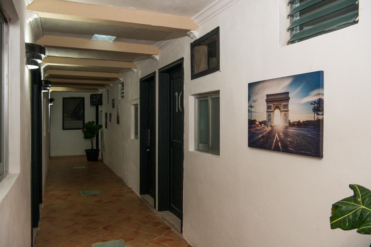 Deja Hostel Плайя-дель-Кармен Екстер'єр фото